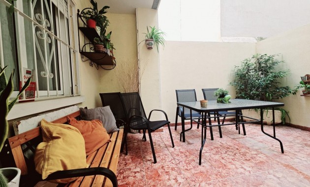 Sale - Apartment / flat -
Torrevieja - Centro