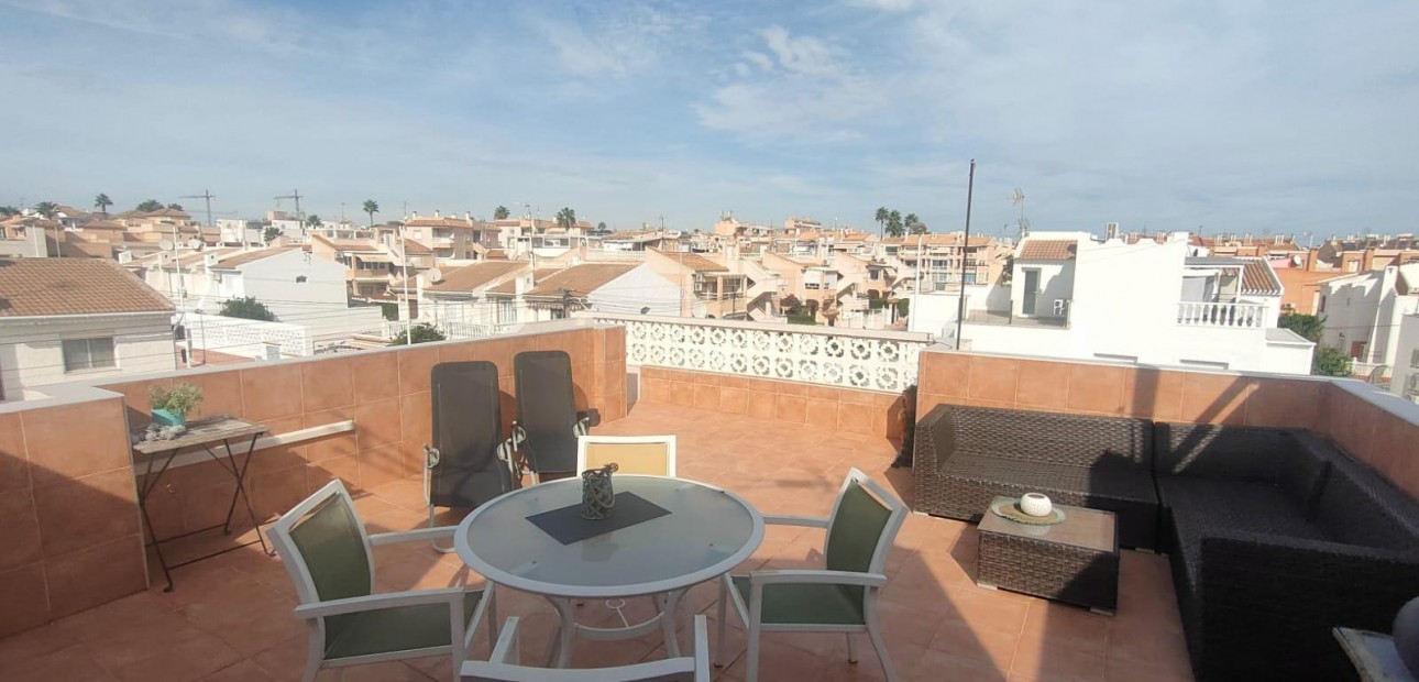Herverkoop - Appartement / flat -
Torrevieja - Los Frutales