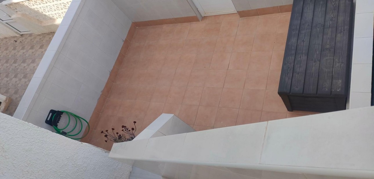 Herverkoop - Appartement / flat -
Torrevieja - Los Frutales