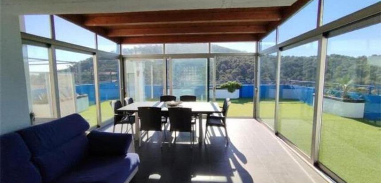 Herverkoop - Penthouse -
Villajoyosa - Cala Villajoyosa