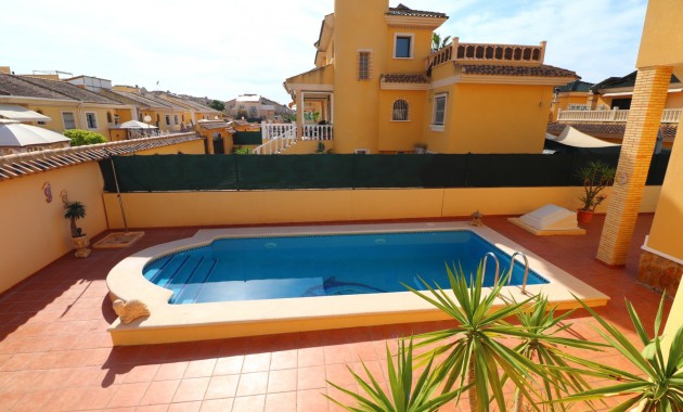 Herverkoop - Detached Villa -
Algorfa - Lo Crispin
