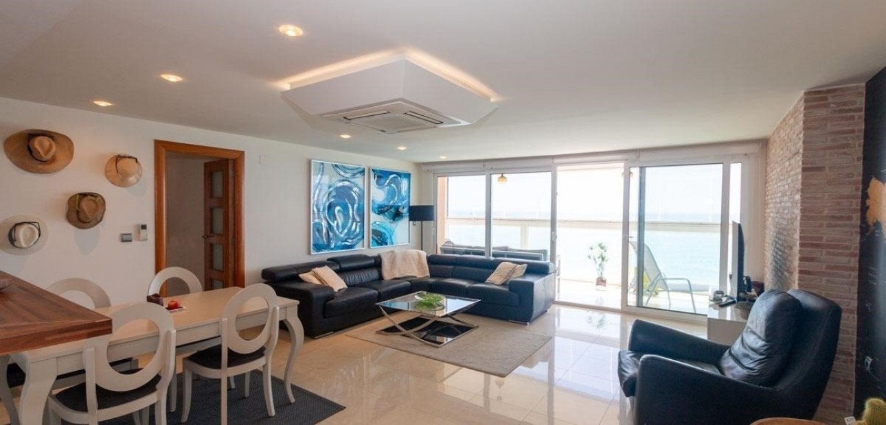 Sale - Apartment / flat -
Torrevieja - Playa Del Cura