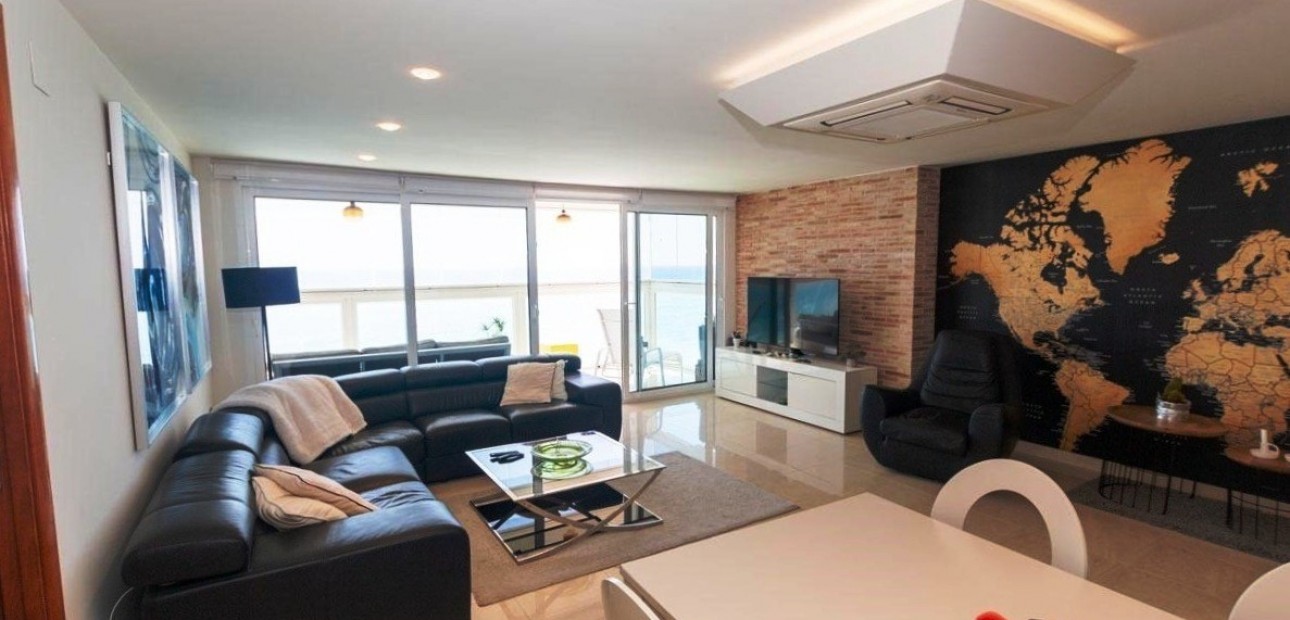 Sale - Apartment / flat -
Torrevieja - Playa Del Cura