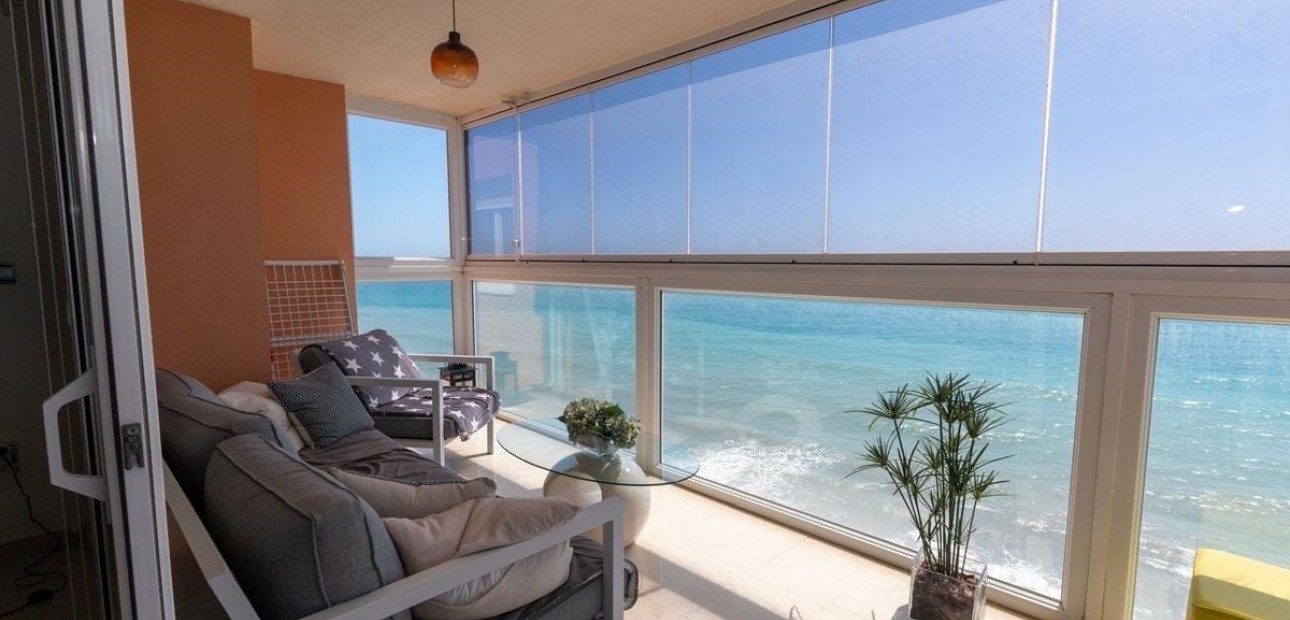 Sale - Apartment / flat -
Torrevieja - Playa Del Cura