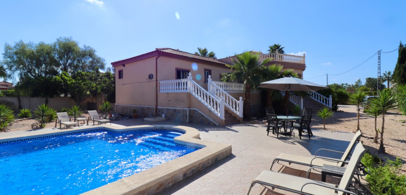 Herverkoop - Country Property -
Catral