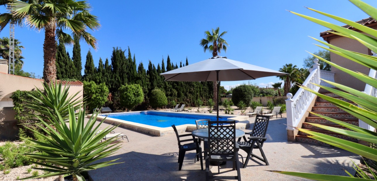 Herverkoop - Country Property -
Catral