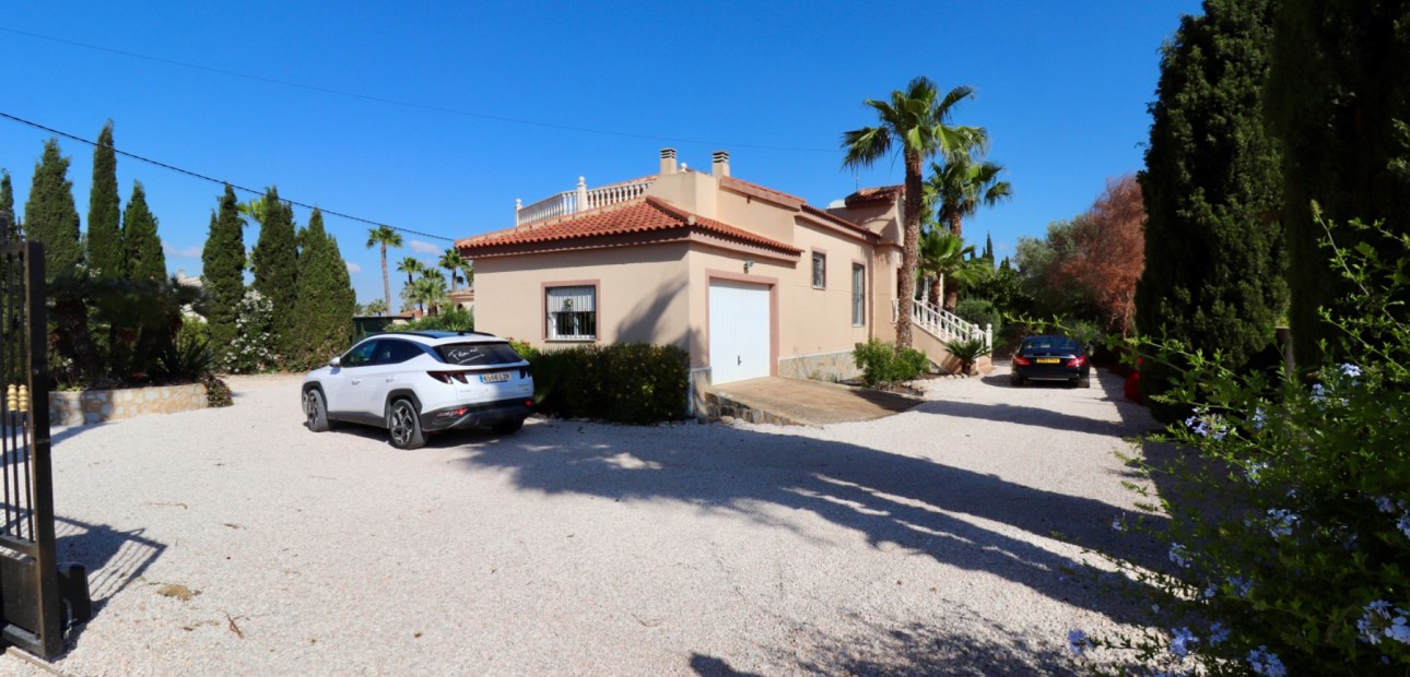 Herverkoop - Country Property -
Catral