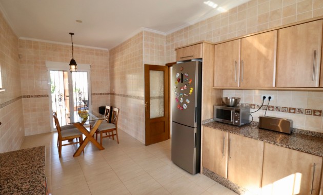 Herverkoop - Country Property -
Catral