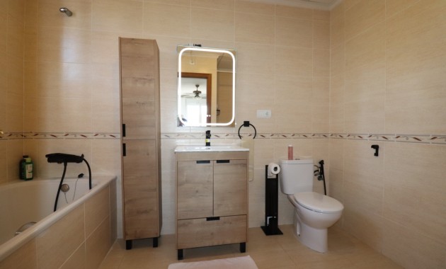 Herverkoop - Country Property -
Catral