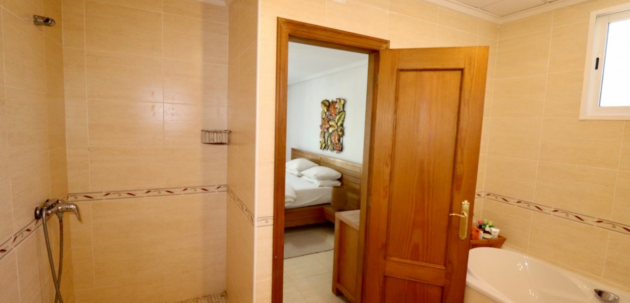 Herverkoop - Country Property -
Catral