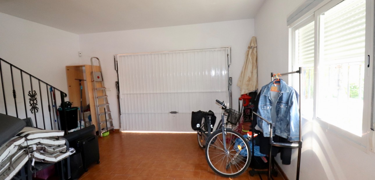 Herverkoop - Country Property -
Catral