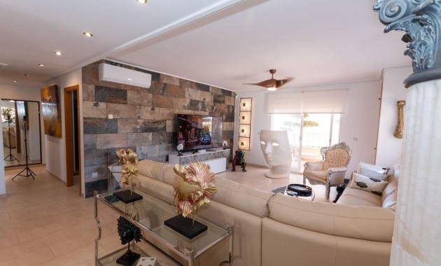 Sale - Apartment / flat -
Orihuela Costa - Los Dolses