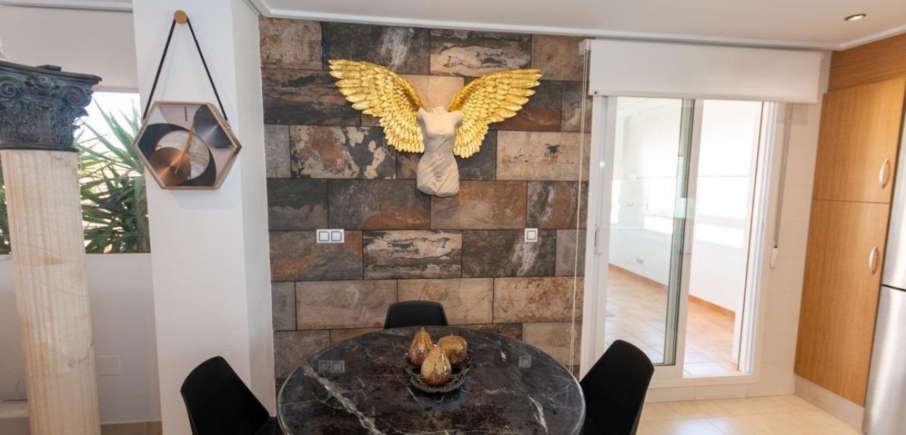 Sale - Apartment / flat -
Orihuela Costa - Los Dolses