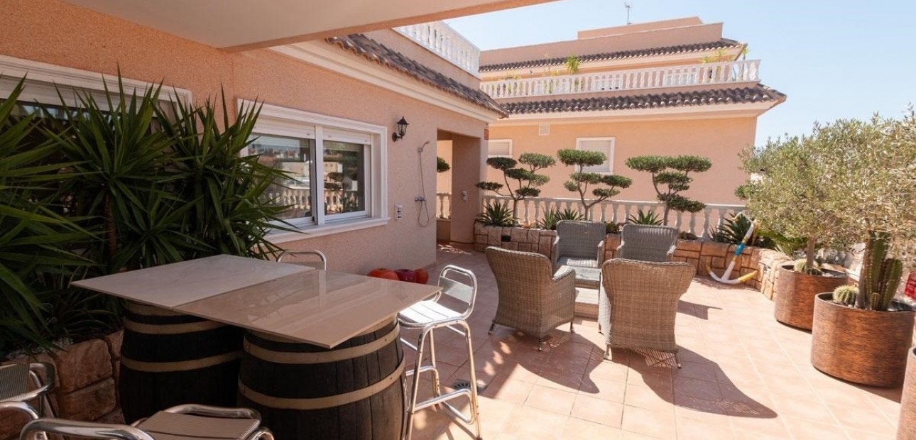 Sale - Apartment / flat -
Orihuela Costa - Los Dolses