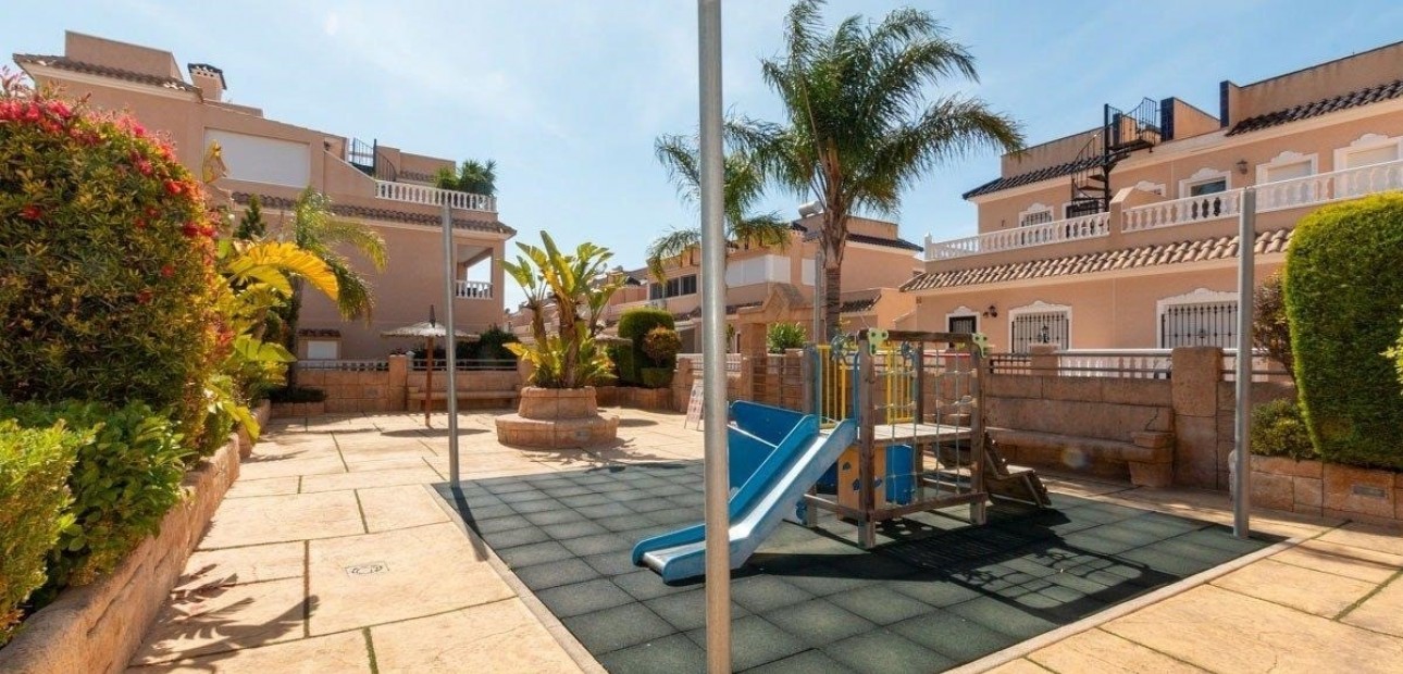 Sale - Apartment / flat -
Orihuela Costa - Los Dolses