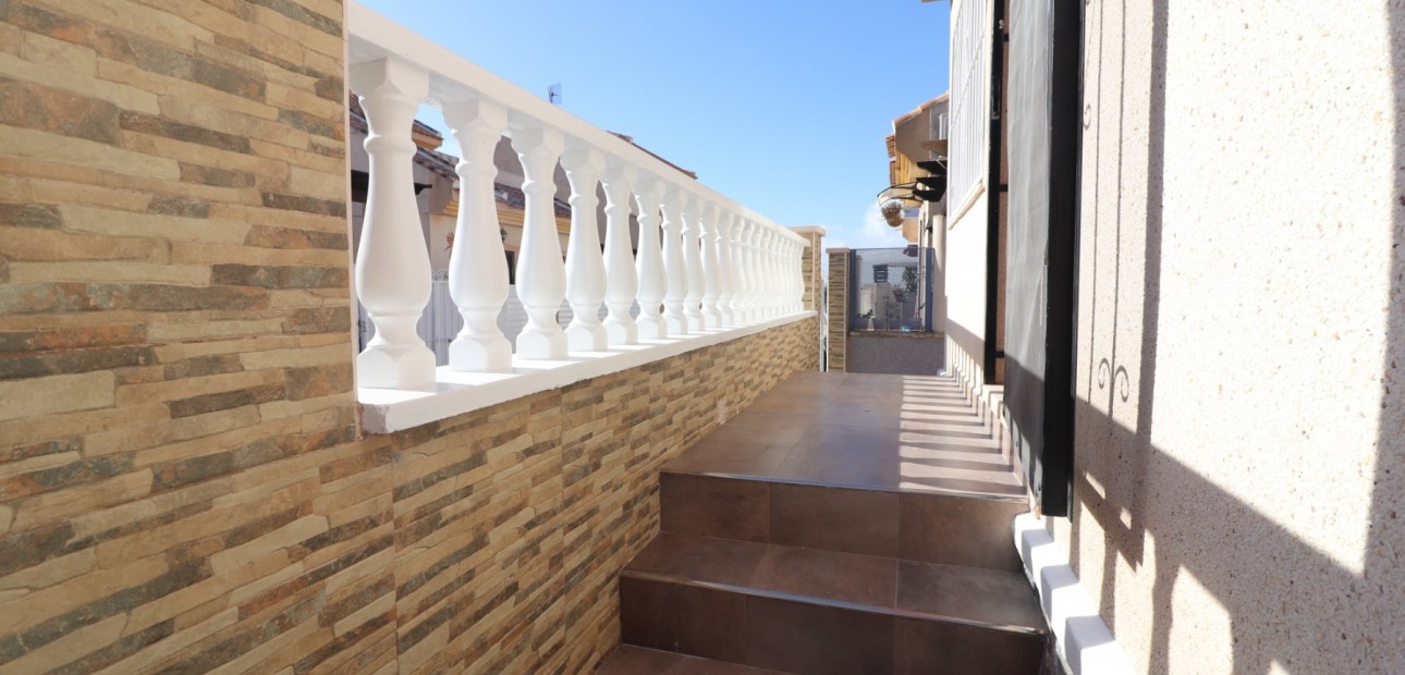 Sale - Detached Villa -
Ciudad Quesada - Ciudad Quesada - Town