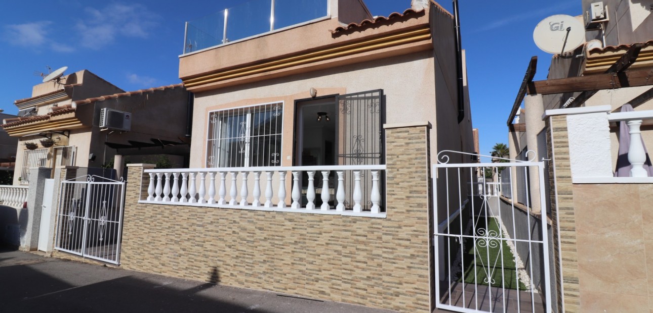 Sale - Detached Villa -
Ciudad Quesada - Ciudad Quesada - Town