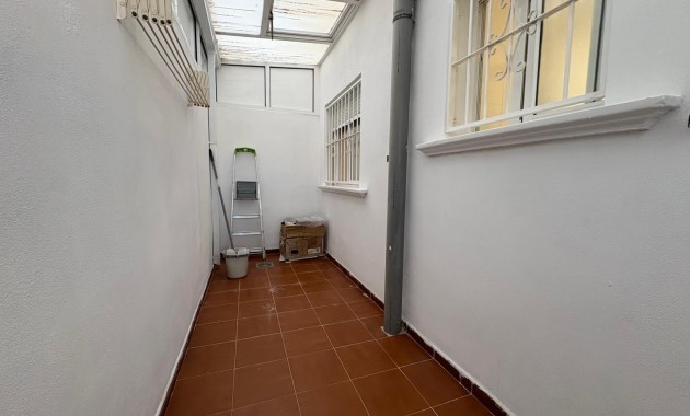 Sale - Bungalow -
Torrevieja - Paseo maritimo