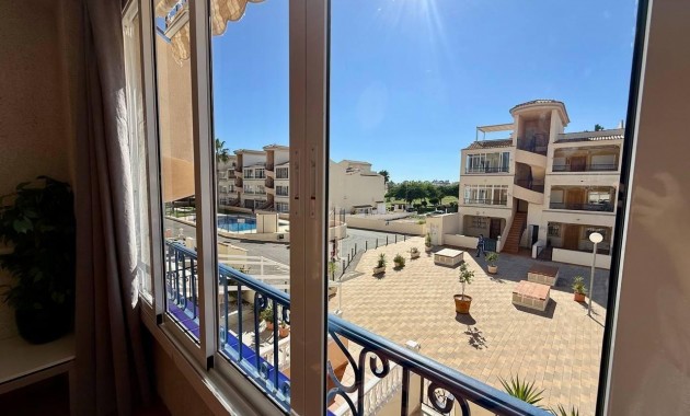 Sale - Apartment / flat -
Orihuela - Los Balcones Y los Altos