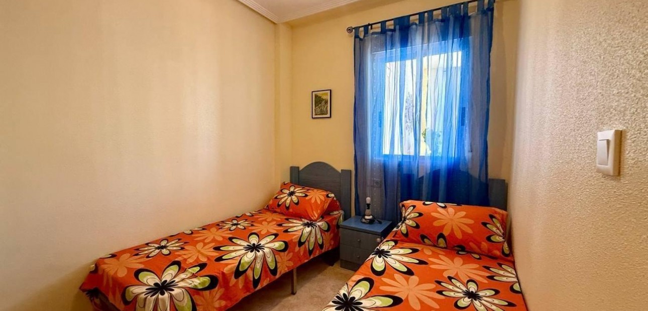 Sale - Apartment / flat -
Orihuela - Los Balcones Y los Altos