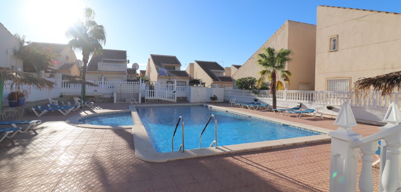 Sale - Detached Villa -
Ciudad Quesada - Ciudad Quesada - Town