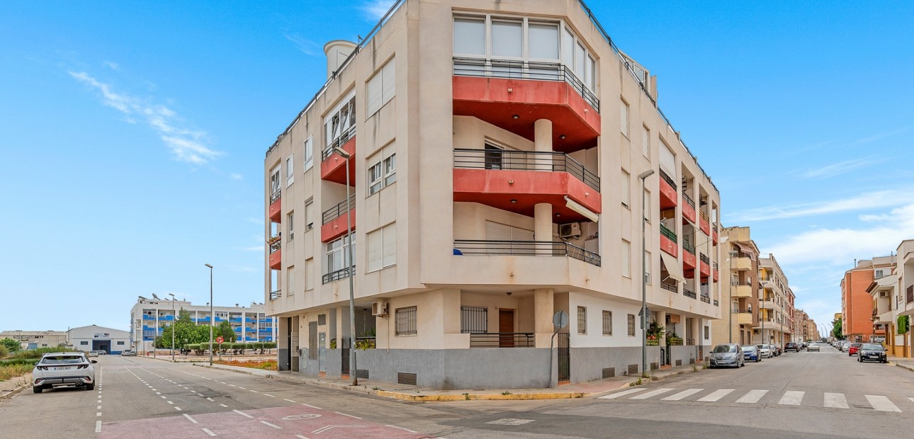 Sale - Apartment / flat -
Almoradi - Almoradi - Town