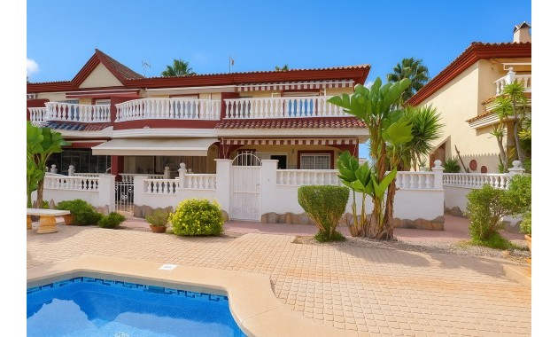 Sale - Townhouse -
Ciudad Quesada - Doña Pepa