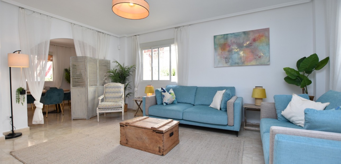 Sale - Townhouse -
Ciudad Quesada - Doña Pepa