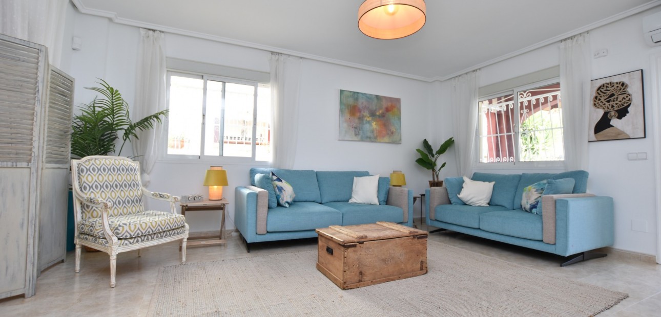 Sale - Townhouse -
Ciudad Quesada - Doña Pepa