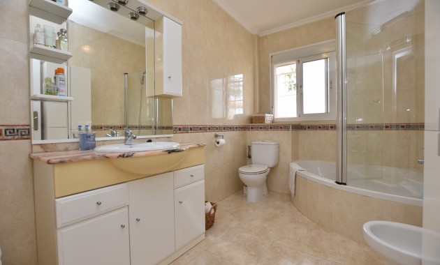 Sale - Townhouse -
Ciudad Quesada - Doña Pepa