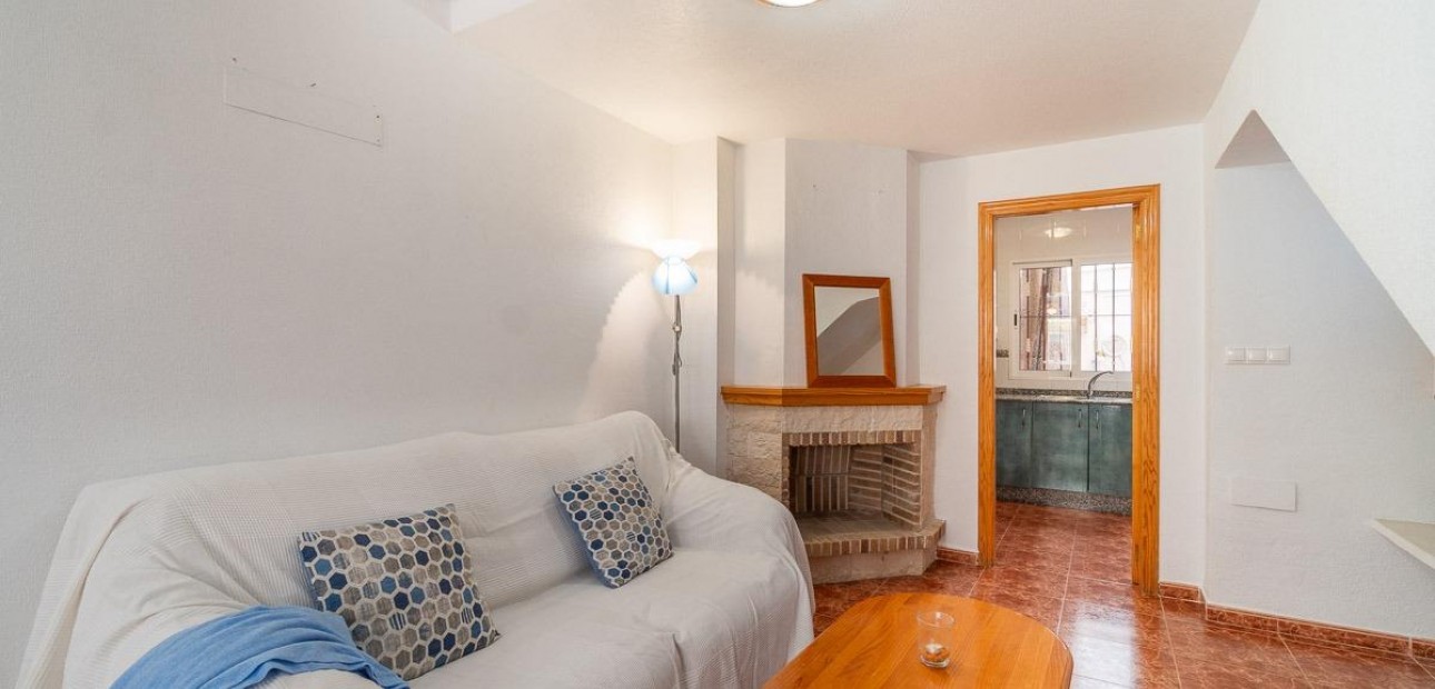 Sale - Terraced house -
Orihuela Costa - Playa Flamenca