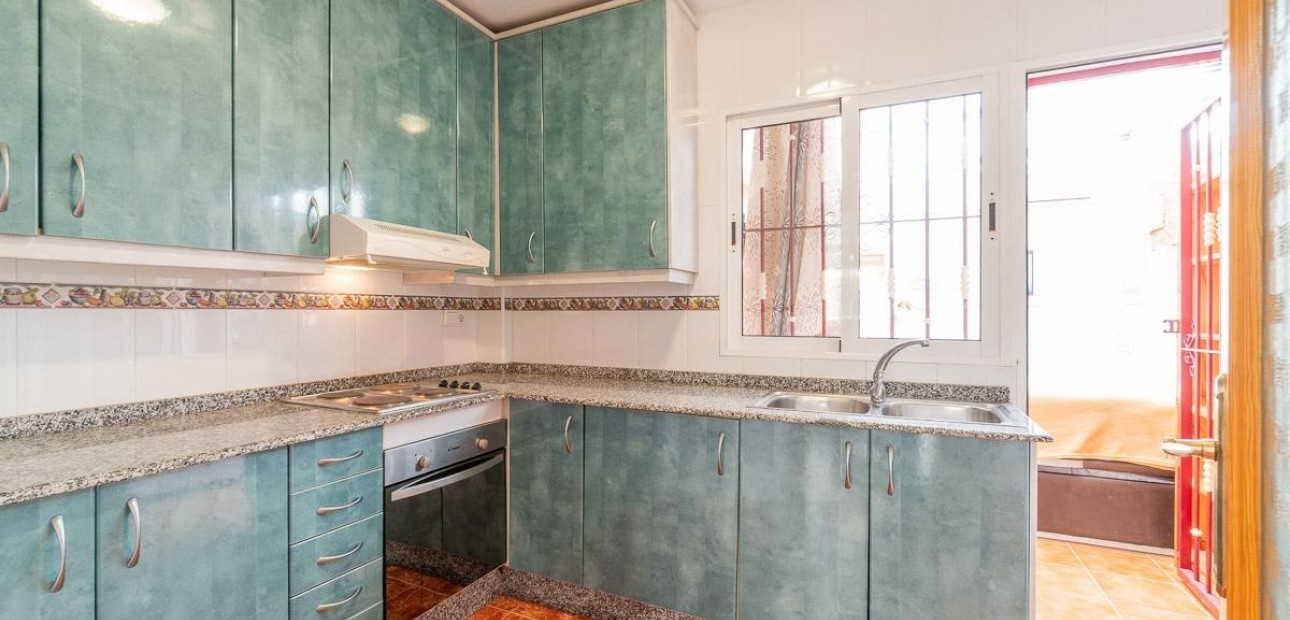 Sale - Terraced house -
Orihuela Costa - Playa Flamenca