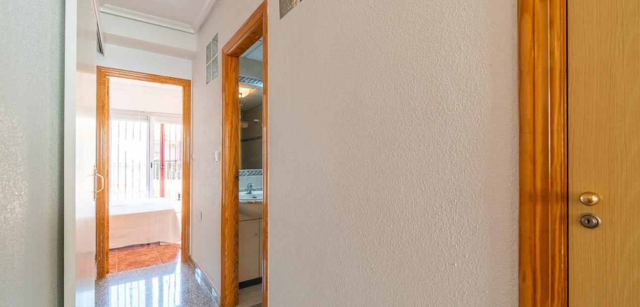 Sale - Terraced house -
Orihuela Costa - Playa Flamenca