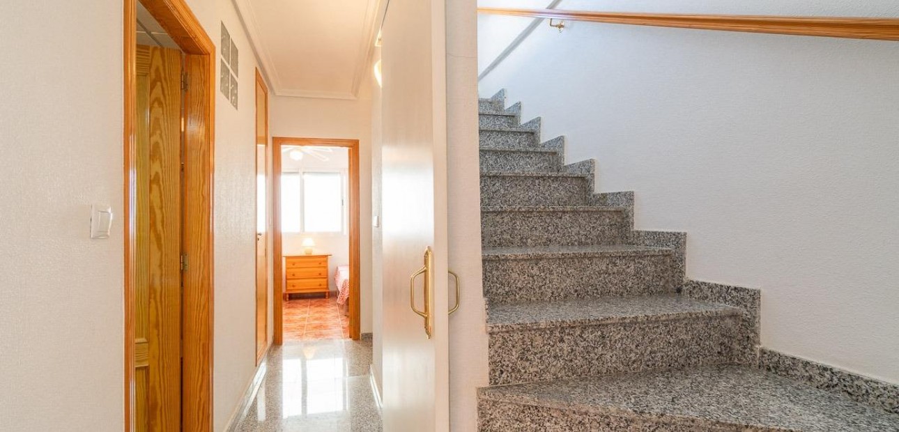 Sale - Terraced house -
Orihuela Costa - Playa Flamenca