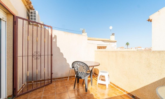 Sale - Terraced house -
Orihuela Costa - Playa Flamenca