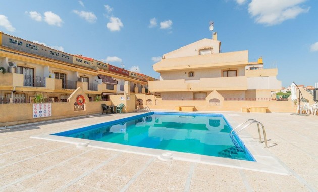 Sale - Terraced house -
Orihuela Costa - Playa Flamenca
