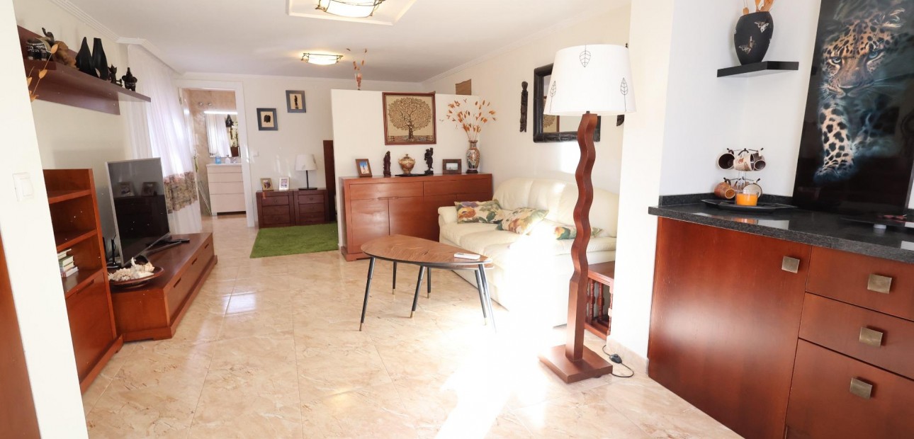 Sale - Villa -
Torrevieja - Los Balcones - Los Altos del Edén