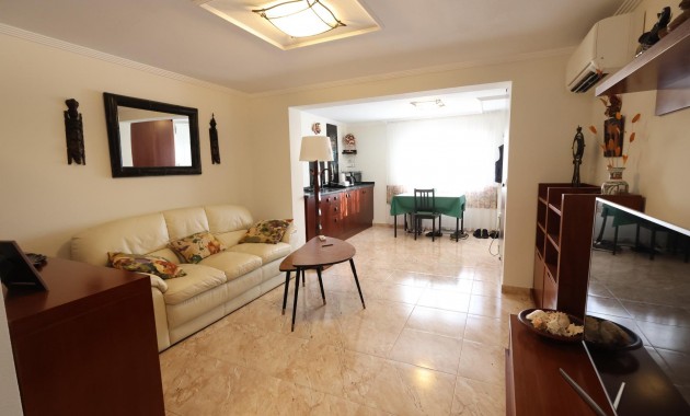 Sale - Villa -
Torrevieja - Los Balcones - Los Altos del Edén