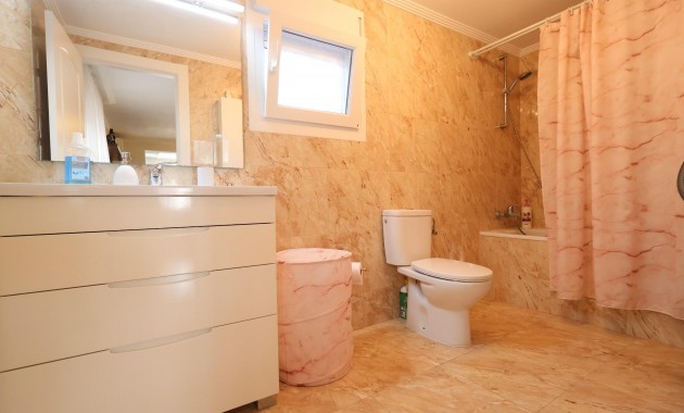 Sale - Villa -
Torrevieja - Los Balcones - Los Altos del Edén