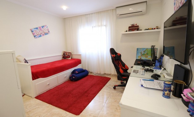 Sale - Villa -
Torrevieja - Los Balcones - Los Altos del Edén