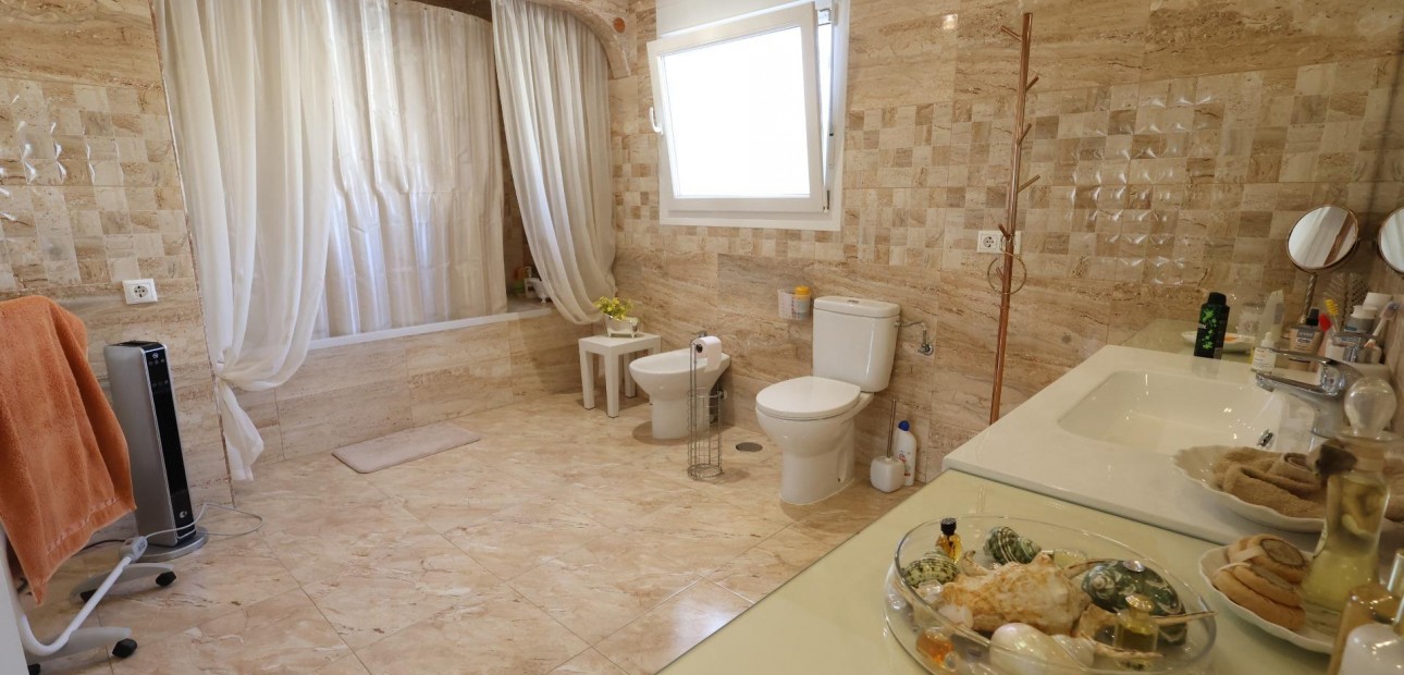 Sale - Villa -
Torrevieja - Los Balcones - Los Altos del Edén