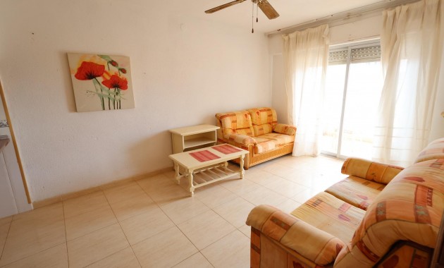 Sale - Apartment / flat -
Torrevieja - Punta prima