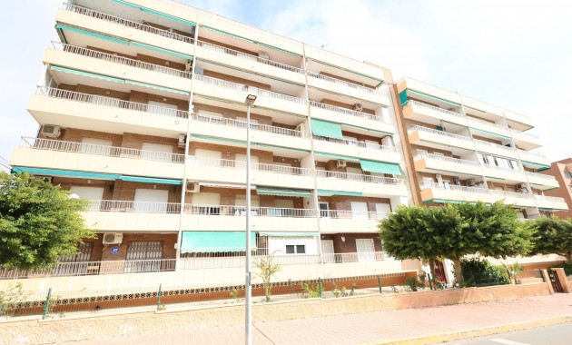 Sale - Apartment / flat -
Torrevieja - Punta prima