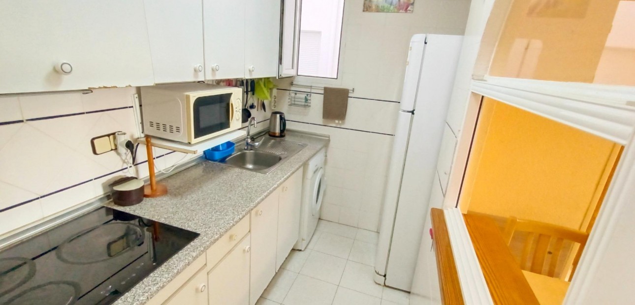 Sale - Apartment / flat -
Torrevieja - Acequion