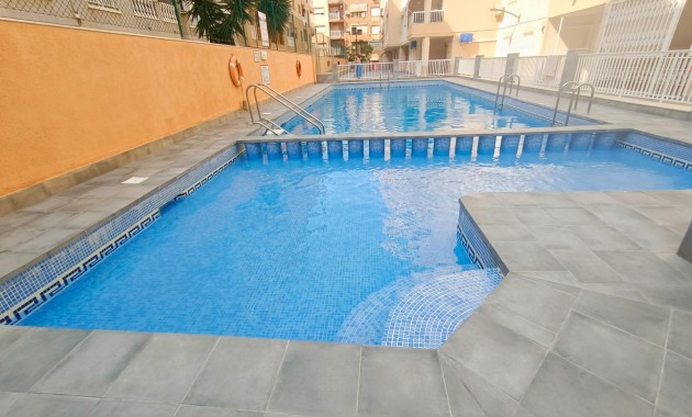 Sale - Apartment / flat -
Torrevieja - Acequion