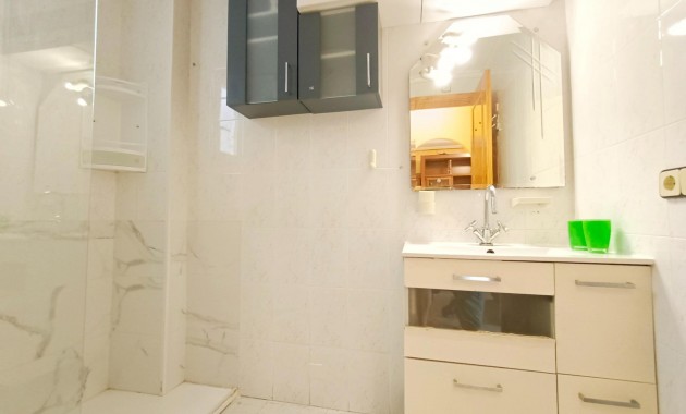 Sale - Apartment / flat -
Torrevieja - Acequion