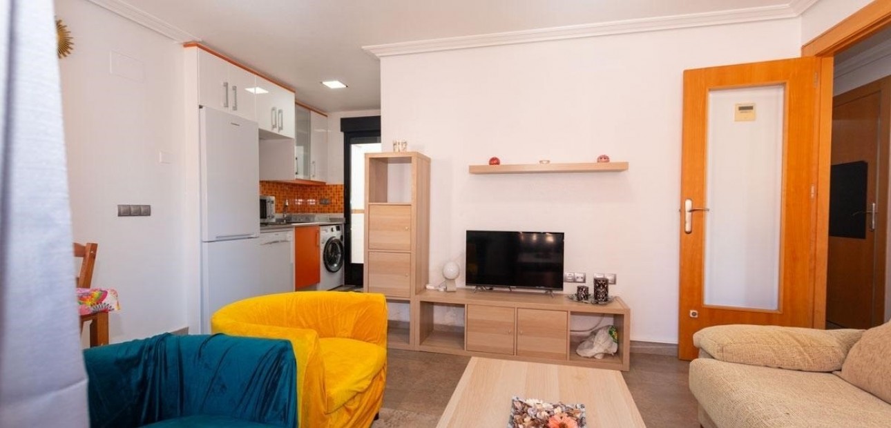 Sale - Apartment / flat -
La Mata - La Mata - Town