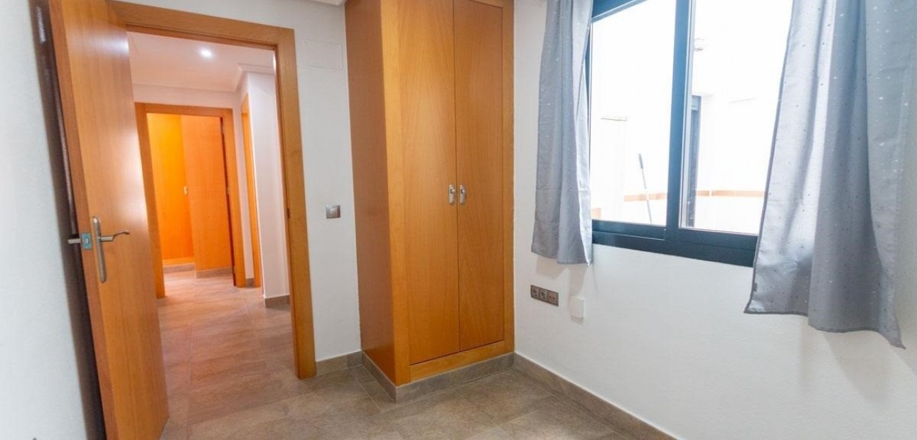 Sale - Apartment / flat -
La Mata - La Mata - Town