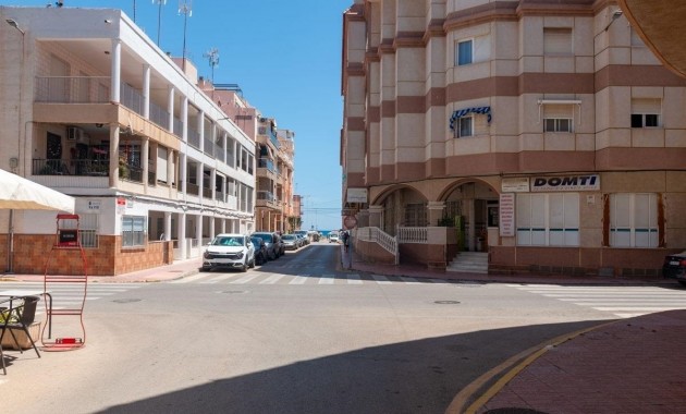 Sale - Apartment / flat -
La Mata - La Mata - Town