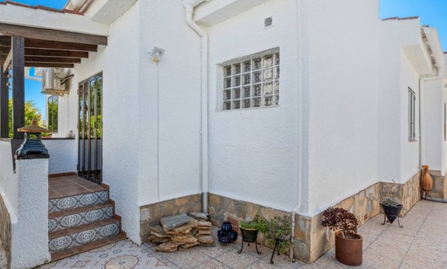 Sale - Villa -
Ciudad Quesada